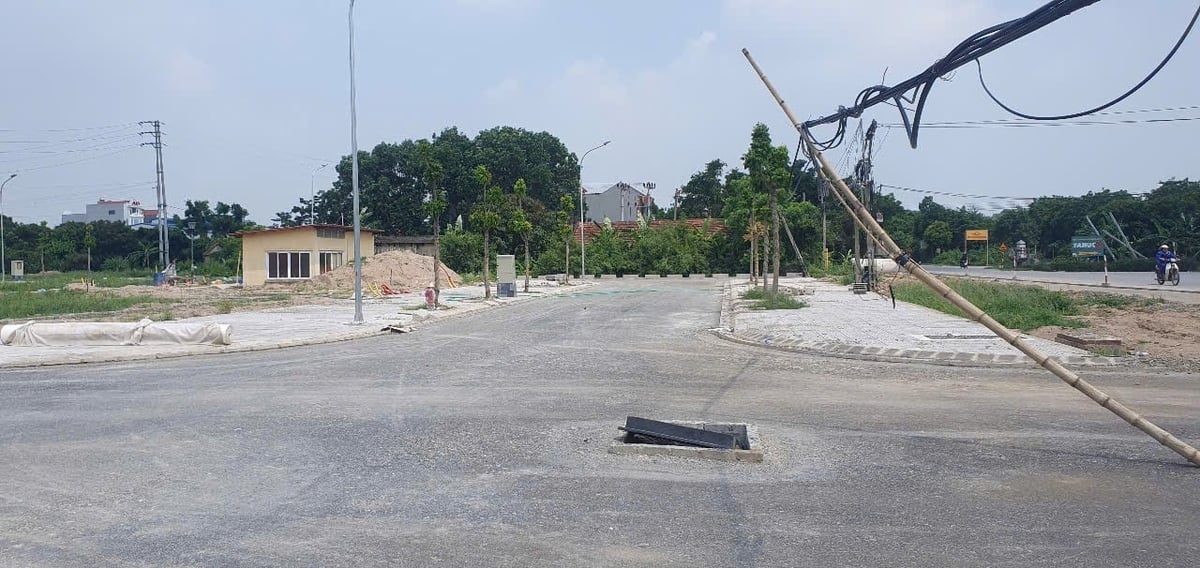 Việc xây dựng hạ tầng, đấu thầu trước khi được giao đất là trái quy định. Ảnh: Sơn Dũng. Việc xây dựng hạ tầng, đấu thầu trước khi được giao đất là trái quy định. Ảnh: Sơn Dũng.