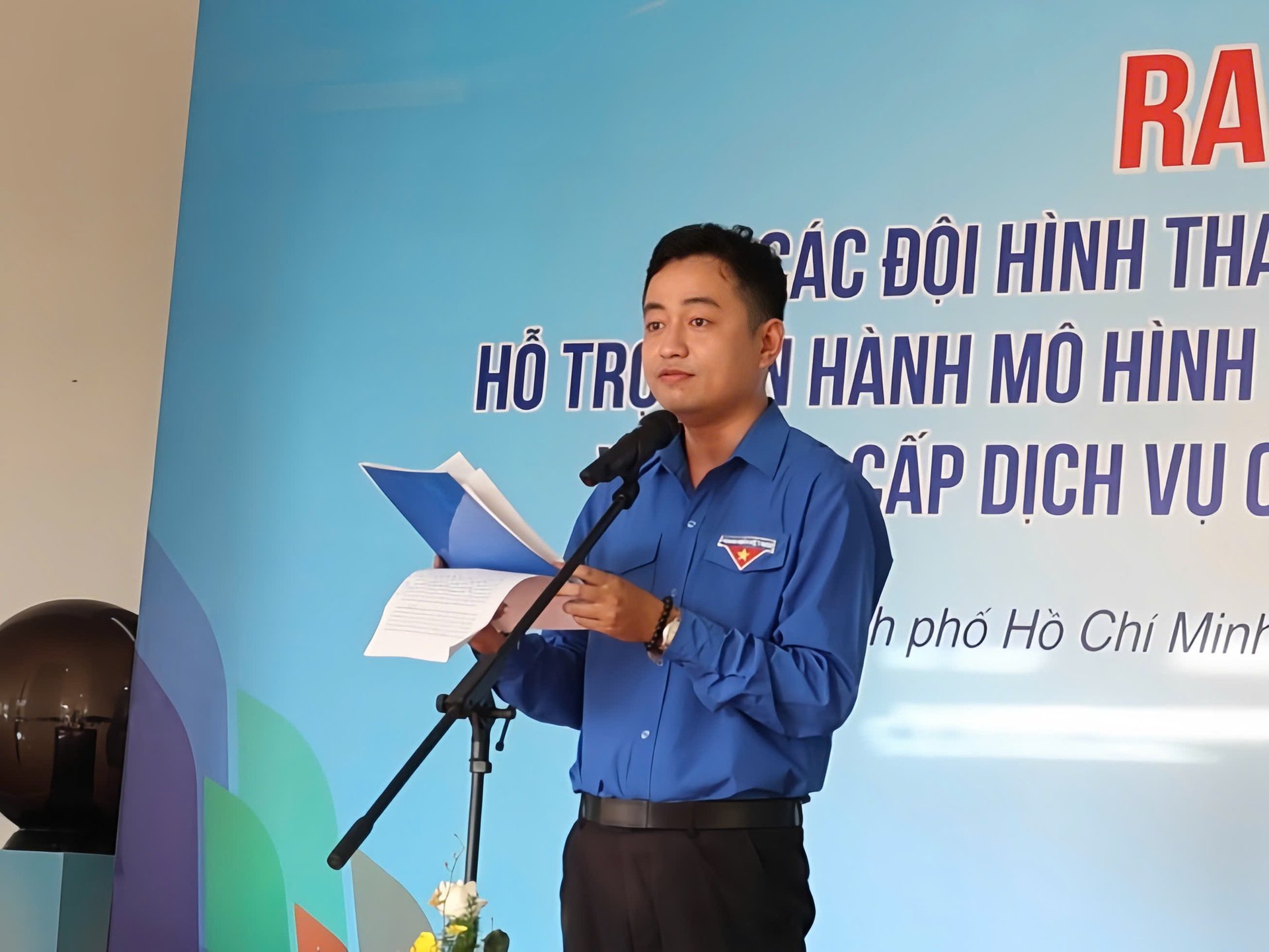 Ông Lê Tuấn Anh, Phó Bí thư Thành đoàn TP HCM phát biểu tại buổi lễ. Ảnh: Bảo Vy. Ông Lê Tuấn Anh, Phó Bí thư Thành đoàn TP HCM phát biểu tại buổi lễ. Ảnh: Bảo Vy.