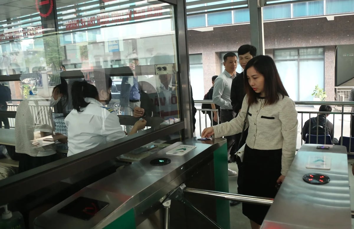 Vé liên thông đa phương thức sẽ tạo nhiều thuận lợi cho hành khách di chuyển bằng phương tiện vận tải công cộng. Ảnh: KTĐT.