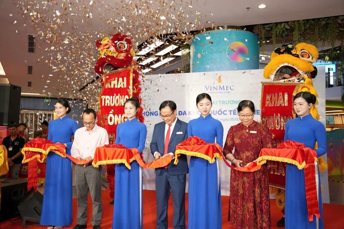 Lễ khai trương Phòng khám Đa khoa Quốc tế Vinmec Grand Park tại Vincom Mega Mall, Vinhomes Grand Park. Lễ khai trương Phòng khám Đa khoa Quốc tế Vinmec Grand Park tại Vincom Mega Mall, Vinhomes Grand Park.