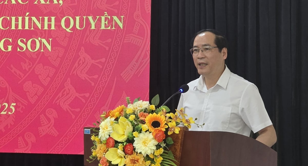 Phó Chủ tịch Thường trực UBND tỉnh Lạng Sơn Dương Xuân Huyên phát biểu tại Lễ ra quân. Ảnh: Hoàng Nghĩa. Phó Chủ tịch Thường trực UBND tỉnh Lạng Sơn Dương Xuân Huyên phát biểu tại Lễ ra quân. Ảnh: Hoàng Nghĩa.