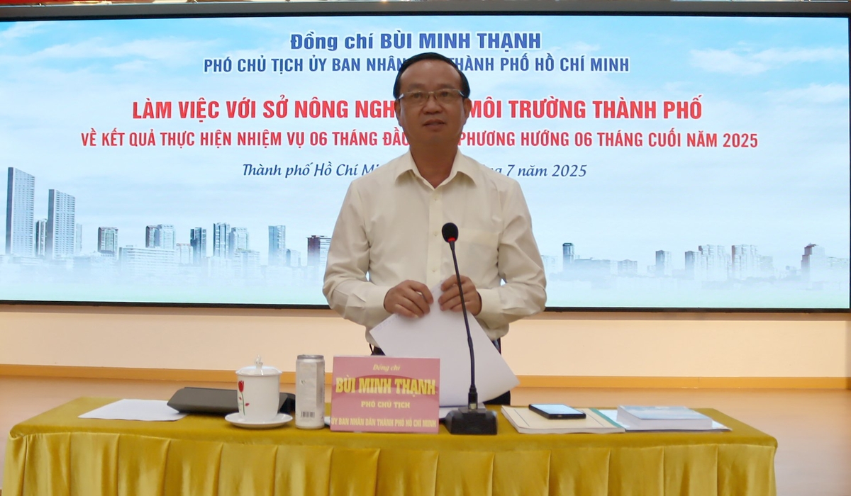 Ông Bùi Minh Thạnh - Phó Chủ tịch UBND TP.HCM phát biểu chỉ đạo tại buổi làm việc với Sở Nông nghiệp và Môi trường TP.HCM. Ảnh: Tường Tú. Ông Bùi Minh Thạnh - Phó Chủ tịch UBND TP.HCM phát biểu chỉ đạo tại buổi làm việc với Sở Nông nghiệp và Môi trường TP.HCM. Ảnh: Tường Tú.