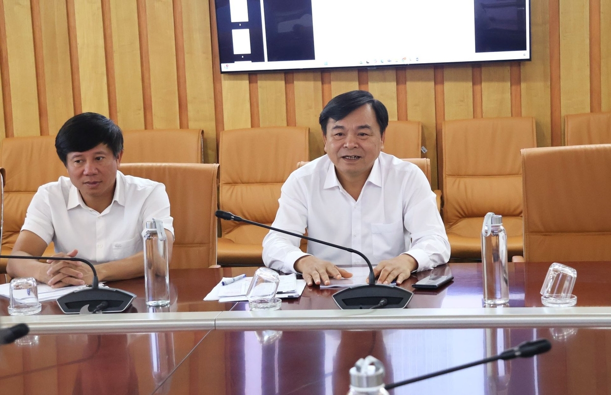 Thứ trưởng Nguyễn Hoàng Hiệp nhấn mạnh tầm quan trọng của khoa học công nghệ trong phòng chống thiên tai. Ảnh: Trung Nguyên. Thứ trưởng Nguyễn Hoàng Hiệp nhấn mạnh tầm quan trọng của khoa học công nghệ trong phòng chống thiên tai. Ảnh: Trung Nguyên.