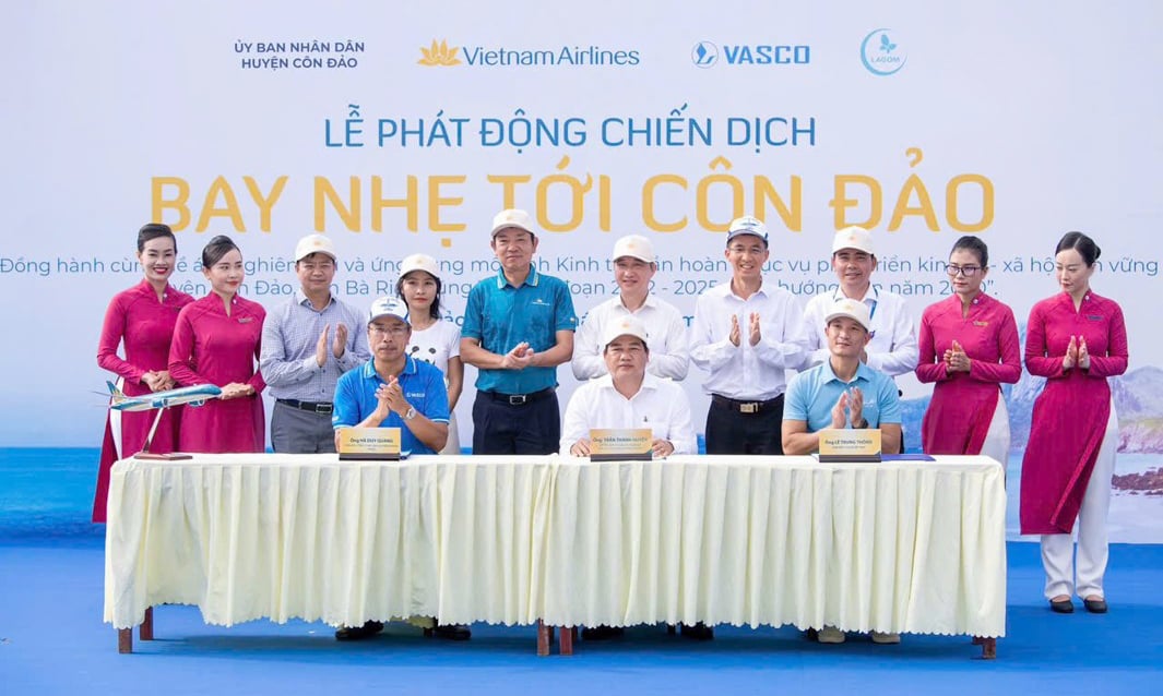 Chiến dịch 'Bay nhẹ tới Côn Đảo' được thực hiện mang lại nhiều hiệu quả tích cực trong việc nâng cao nhận thức của người dân, du khách về hạn chế rác thải nhựa. Ảnh: UBND đặc khu Côn Đảo. Chiến dịch 'Bay nhẹ tới Côn Đảo' được thực hiện mang lại nhiều hiệu quả tích cực trong việc nâng cao nhận thức của người dân, du khách về hạn chế rác thải nhựa. Ảnh: UBND đặc khu Côn Đảo.