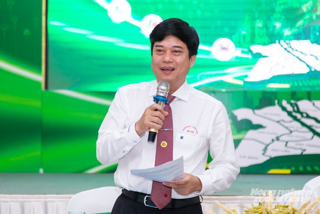 Ông Lâm Văn Tân, Giám đốc Sở Nông nghiệp và Môi trường Vĩnh Long. Ảnh: Lê Hùng. Ông Lâm Văn Tân, Giám đốc Sở Nông nghiệp và Môi trường Vĩnh Long. Ảnh: Lê Hùng.