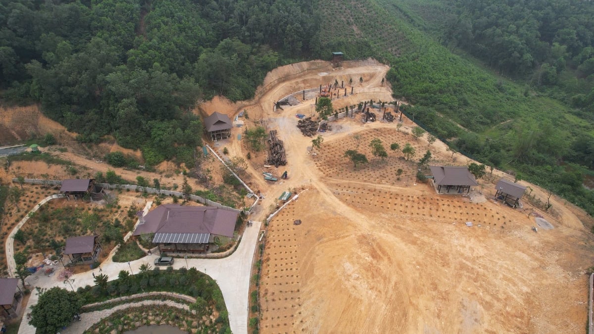 Công trình xây dựng trái phép tại Yên Xuân (xã Tiến Xuân cũ). Ảnh: Cao Sơn. Công trình xây dựng trái phép tại Yên Xuân (xã Tiến Xuân cũ). Ảnh: Cao Sơn.