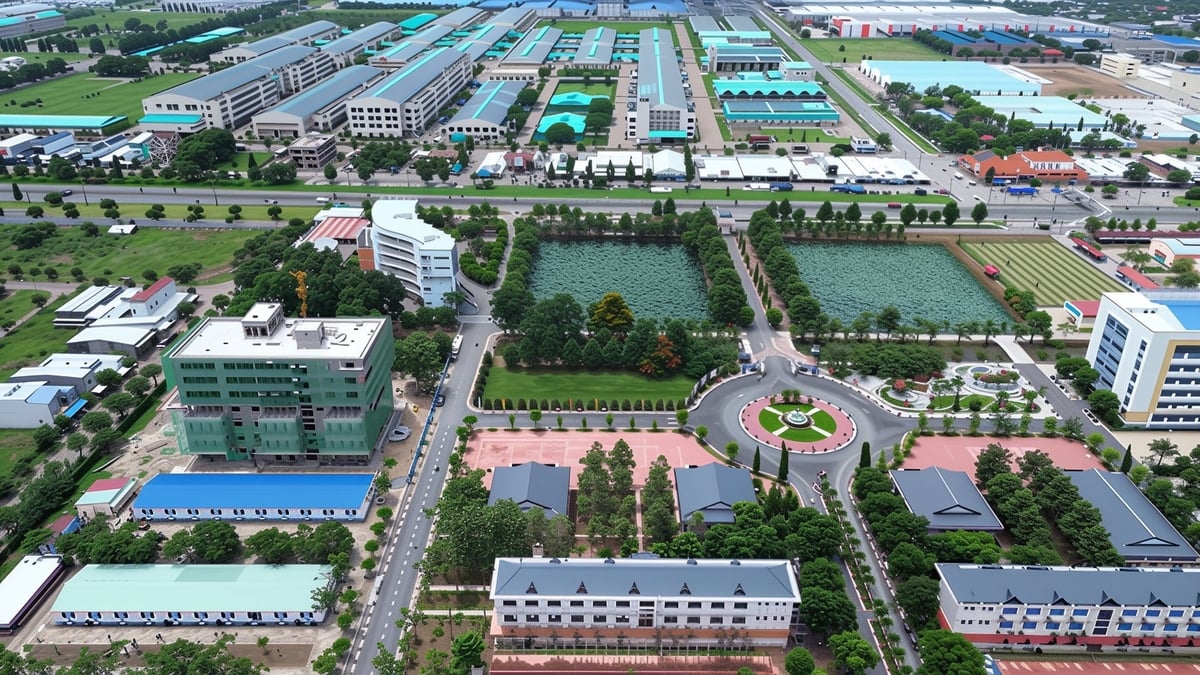 Qua rà soát, tỉnh Vĩnh Long mới có 1.895 cán bộ, công chức, viên chức và người lao động có nhu cầu được bố trí chỗ ở. Ảnh: Hồ Thảo. Qua rà soát, tỉnh Vĩnh Long mới có 1.895 cán bộ, công chức, viên chức và người lao động có nhu cầu được bố trí chỗ ở. Ảnh: Hồ Thảo.
