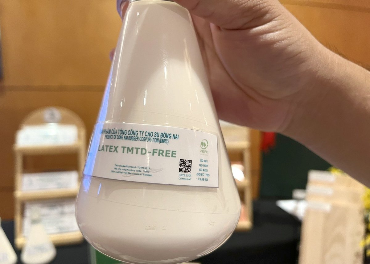 EUDR-compliant rubber latex from Donaruco. Photo: Son Trang.