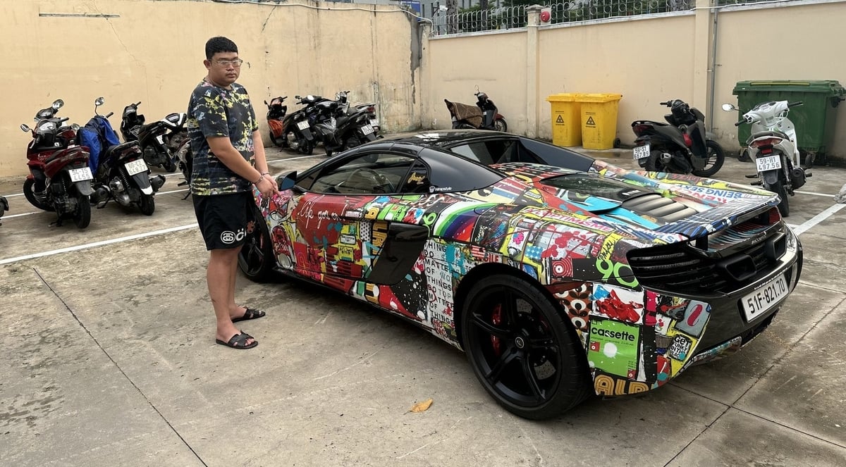 Mohamach Da Pha và siêu xe McLaren đã được cảnh sát thu hồi. Ảnh: Công an TP HCM. Mohamach Da Pha và siêu xe McLaren đã được cảnh sát thu hồi. Ảnh: Công an TP HCM.