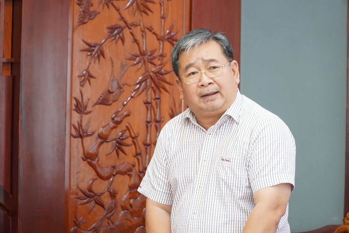 Ông Ngô Thái Chân, Giám đốc Sở Nông nghiệp và Môi trường TP. Cần Thơ đưa ra 16 nhiệm vụ trọng tâm của ngành từ nay đến cuối năm. Ảnh: Kim Anh. Ông Ngô Thái Chân, Giám đốc Sở Nông nghiệp và Môi trường TP. Cần Thơ đưa ra 16 nhiệm vụ trọng tâm của ngành từ nay đến cuối năm. Ảnh: Kim Anh.