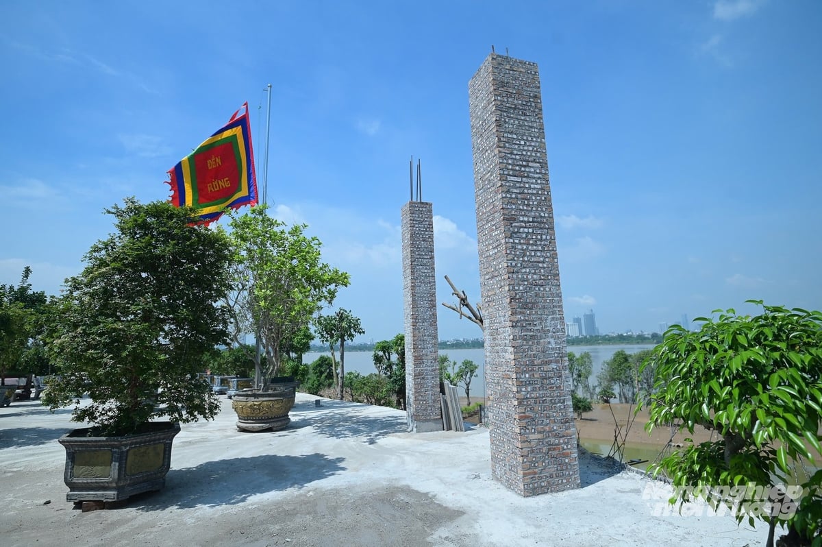 Cận cảnh một số hạng mục tại công trình xây dựng vi phạm pháp luật về đê điều và phòng, chống thiên tai. Ảnh: Kiên Trung. Cận cảnh một số hạng mục tại công trình xây dựng vi phạm pháp luật về đê điều và phòng, chống thiên tai. Ảnh: Kiên Trung.