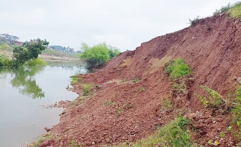 Vị trí sạt lở đê bối Trầm Hà, thôn Thượng, xã Mỹ Thái. Ảnh: Cổng thông tin Bắc Ninh. Vị trí sạt lở đê bối Trầm Hà, thôn Thượng, xã Mỹ Thái. Ảnh: Cổng thông tin Bắc Ninh.