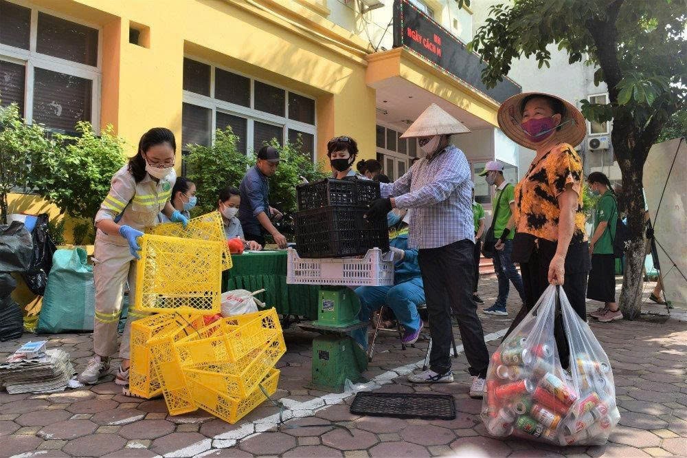 Tại một số phường ở trung tâm Hà Nội, người dân đã thực hiện phân loại rác tại nguồn. Ảnh: Ngọc Hiệp. Tại một số phường ở trung tâm Hà Nội, người dân đã thực hiện phân loại rác tại nguồn. Ảnh: Ngọc Hiệp.