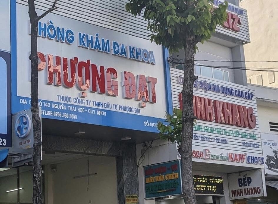 Phòng khám Đa khoa Phượng Đạt bị đình chỉ hoạt động. Ảnh: NDCC. Phòng khám Đa khoa Phượng Đạt bị đình chỉ hoạt động. Ảnh: NDCC.