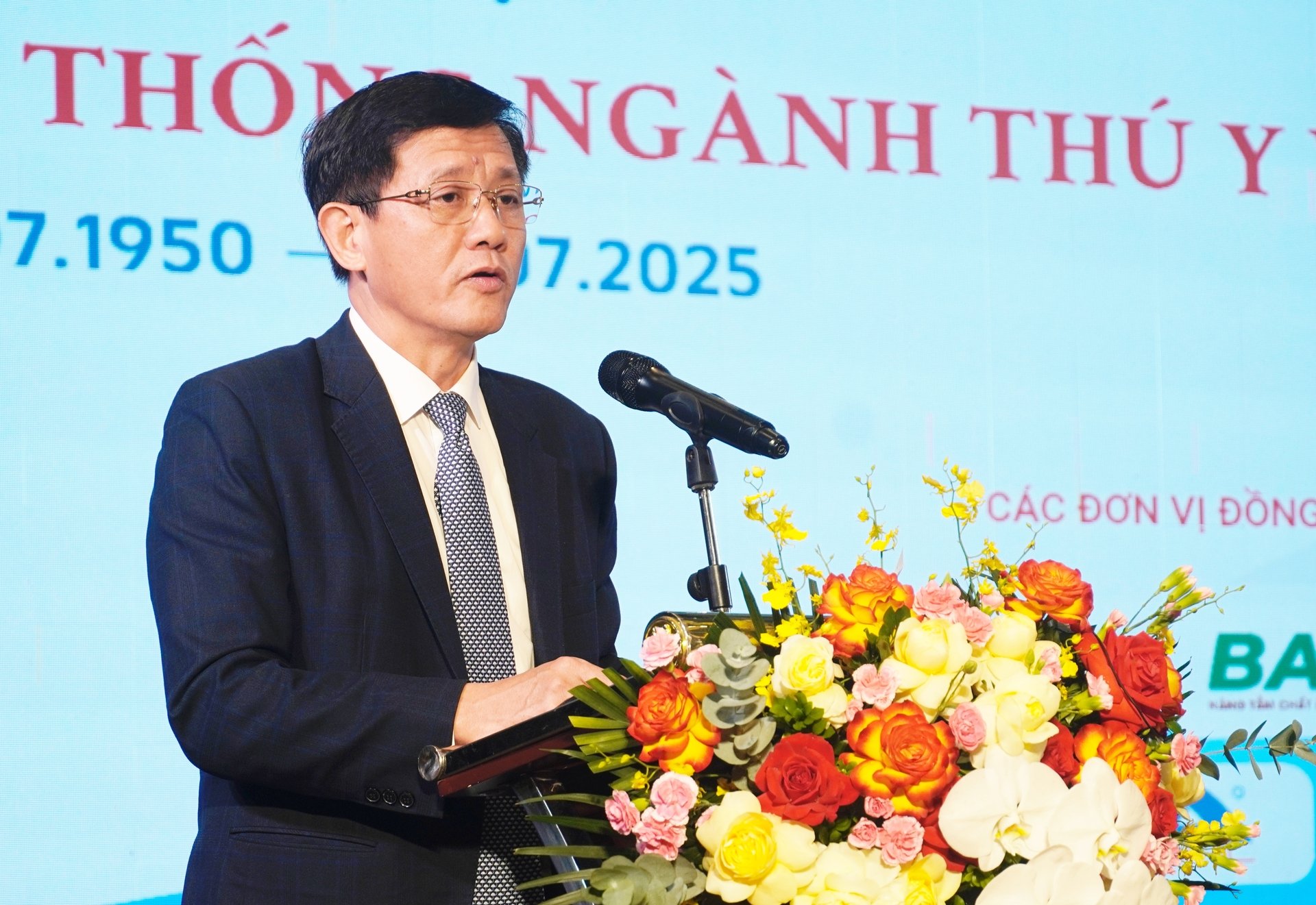 Ông Dương Tất Thắng, Cục trưởng Cục Chăn nuôi và Thú y (Bộ Nông nghiệp và Môi trường) phát biểu tại Lễ kỷ niệm 75 năm Ngày truyền thống ngành Thú y Việt Nam. Ảnh: Hồng Thắm.
