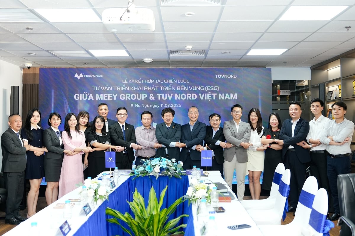 Đại diện lãnh đạo hai bên và khách mời tại buổi lễ. Ảnh: Meey Group. Đại diện lãnh đạo hai bên và khách mời tại buổi lễ. Ảnh: Meey Group.