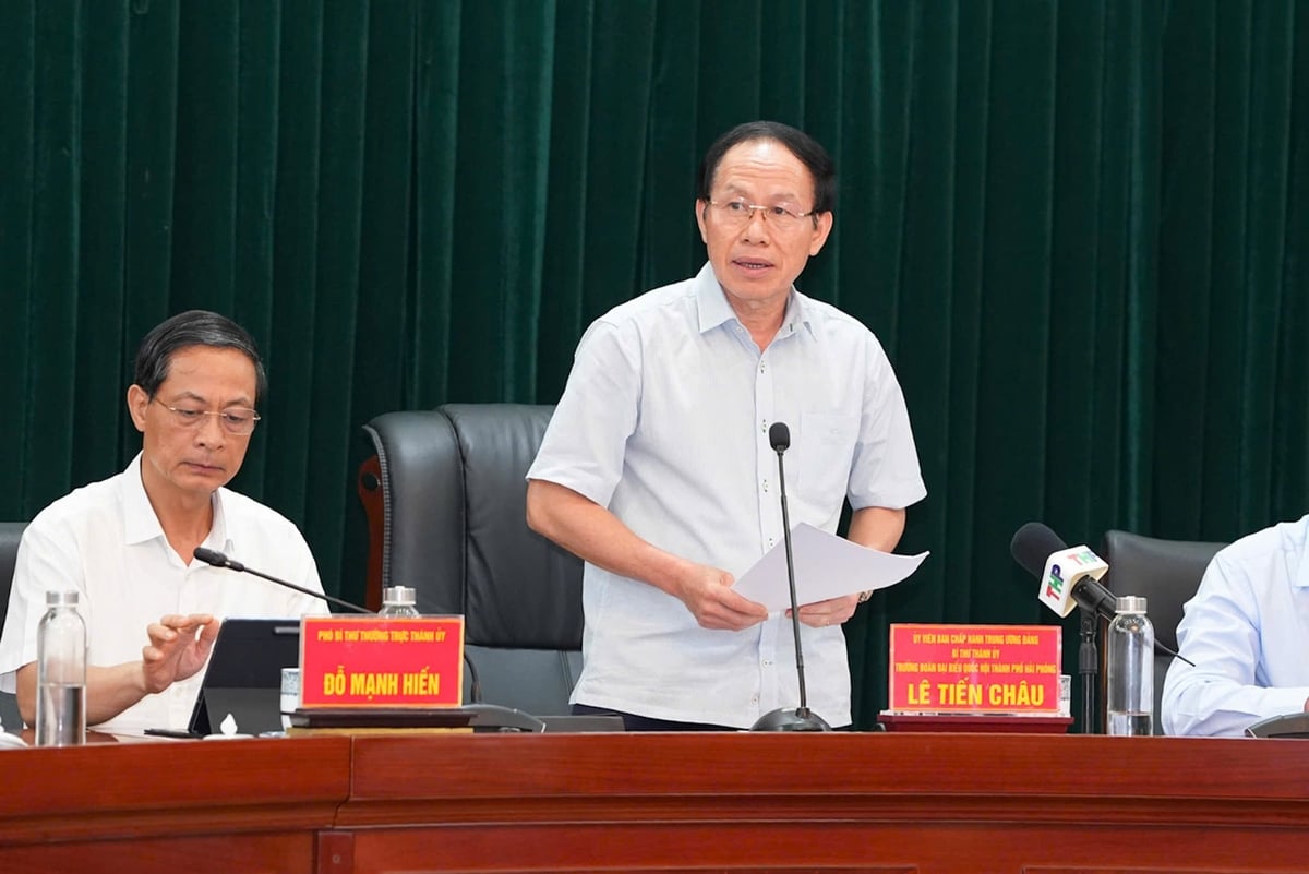 Ông Lê Tiến Châu, Bí thư Thành ủy Hải Phòng đề nghị tháo gỡ vướng mắc, khó khăn để không gây ảnh hưởng đến việc giải quyết thủ tục hành chính cho người dân. Ảnh: Đàm Thanh. Ông Lê Tiến Châu, Bí thư Thành ủy Hải Phòng đề nghị tháo gỡ vướng mắc, khó khăn để không gây ảnh hưởng đến việc giải quyết thủ tục hành chính cho người dân. Ảnh: Đàm Thanh.
