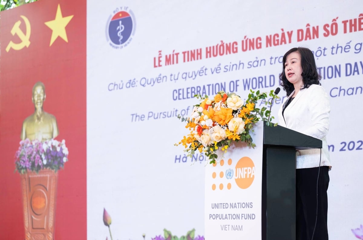 Bộ trưởng Bộ Y tế Đào Hồng Lan khẳng định, việc sửa đổi Pháp lệnh Dân số năm 2025 là bước tiến lớn trong tiến trình trao quyền sinh sản cho người dân. Ảnh: Linh Linh. Bộ trưởng Bộ Y tế Đào Hồng Lan khẳng định, việc sửa đổi Pháp lệnh Dân số năm 2025 là bước tiến lớn trong tiến trình trao quyền sinh sản cho người dân. Ảnh: Linh Linh.