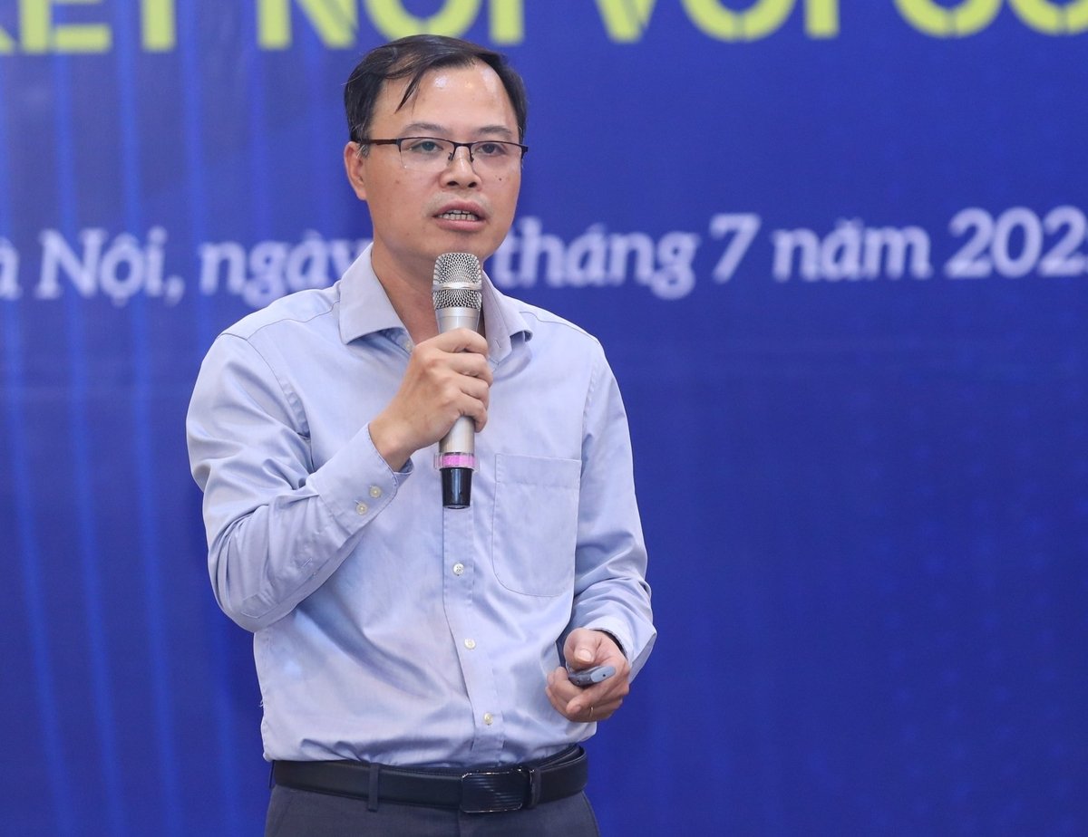 Ông Phạm Ngọc Thạch - Phó Trưởng ban Pháp chế VCCI cho rằng hộ kinh doanh nhỏ vẫn gặp nhiều khó khăn khi triển khai hóa đơn điện tử. Ảnh: VCCI. Ông Phạm Ngọc Thạch - Phó Trưởng ban Pháp chế VCCI cho rằng hộ kinh doanh nhỏ vẫn gặp nhiều khó khăn khi triển khai hóa đơn điện tử. Ảnh: VCCI.