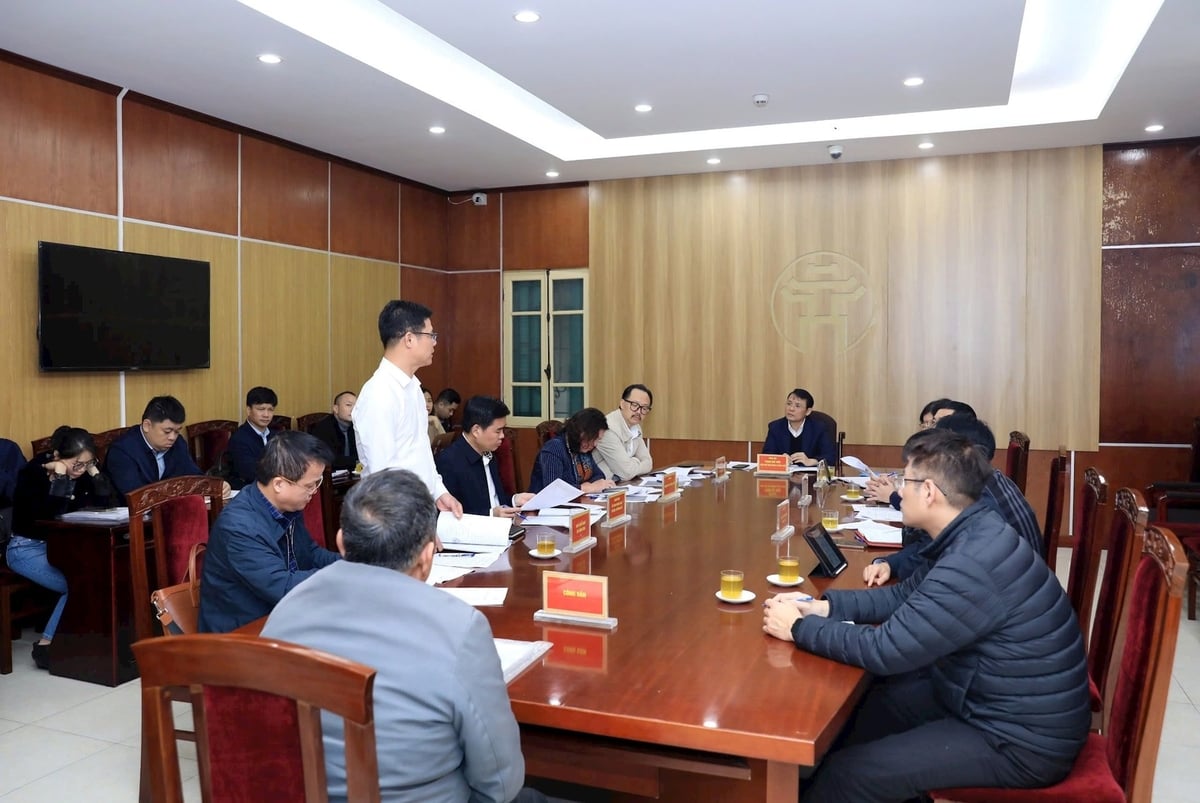 Lãnh đạo TP. Hà Nội tiếp công dân định kỳ tháng 2/2025. Ảnh: Báo Hà Nội Mới. Lãnh đạo TP. Hà Nội tiếp công dân định kỳ tháng 2/2025. Ảnh: Báo Hà Nội Mới.