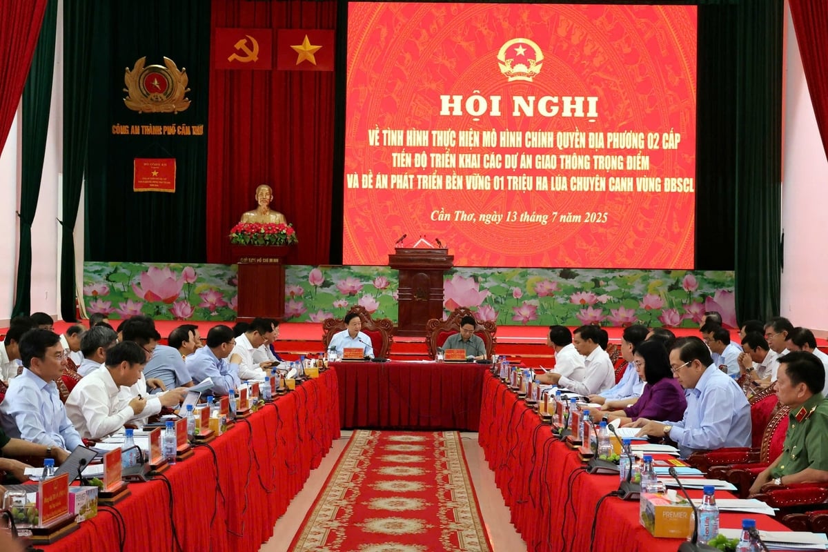Thủ tướng Chính phủ Phạm Minh Chính chủ trì chương trình làm việc với các bộ ngành, địa phương liên quan đến Đề án 1 triệu ha lúa chất lượng cao. Ảnh: Kim Anh. Thủ tướng Chính phủ Phạm Minh Chính chủ trì chương trình làm việc với các bộ ngành, địa phương liên quan đến Đề án 1 triệu ha lúa chất lượng cao. Ảnh: Kim Anh.