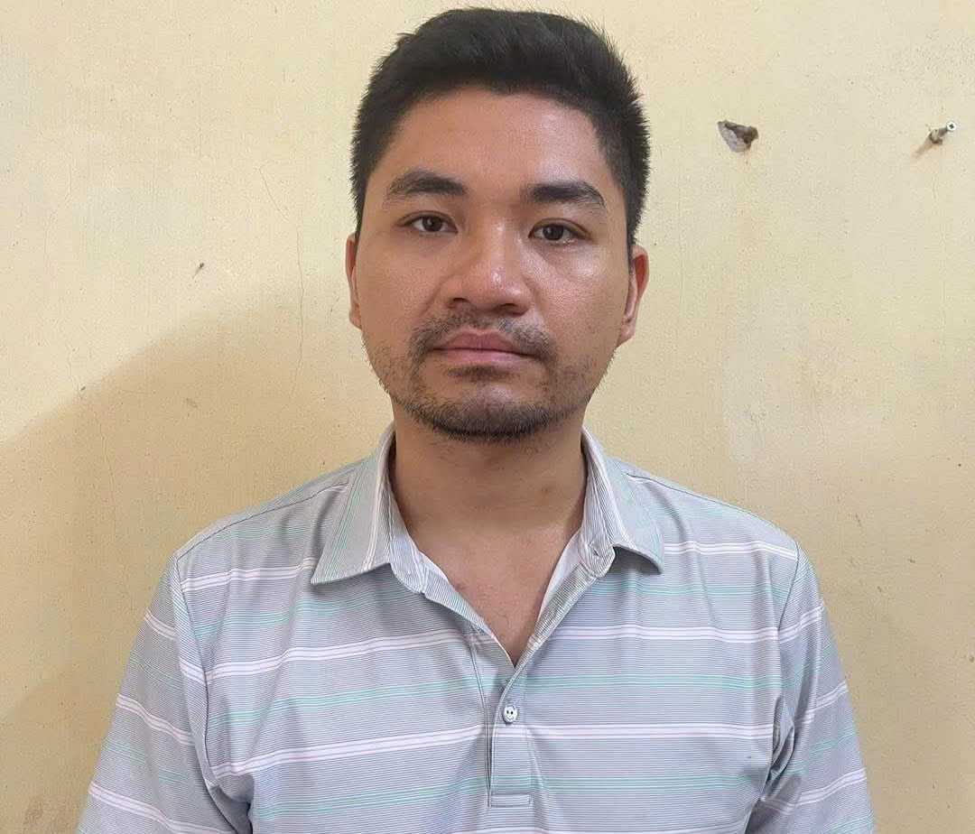 Đối tượng Phạm Tiến Cường bị khởi tố về tội Lạm dụng chức vụ, quyền hạn chiếm đoạt tài sản, quy định tại Điều 355 Bộ luật Hình sự. Ảnh: Trung Hiếu - Lý Lan. Đối tượng Phạm Tiến Cường bị khởi tố về tội Lạm dụng chức vụ, quyền hạn chiếm đoạt tài sản, quy định tại Điều 355 Bộ luật Hình sự. Ảnh: Trung Hiếu - Lý Lan.