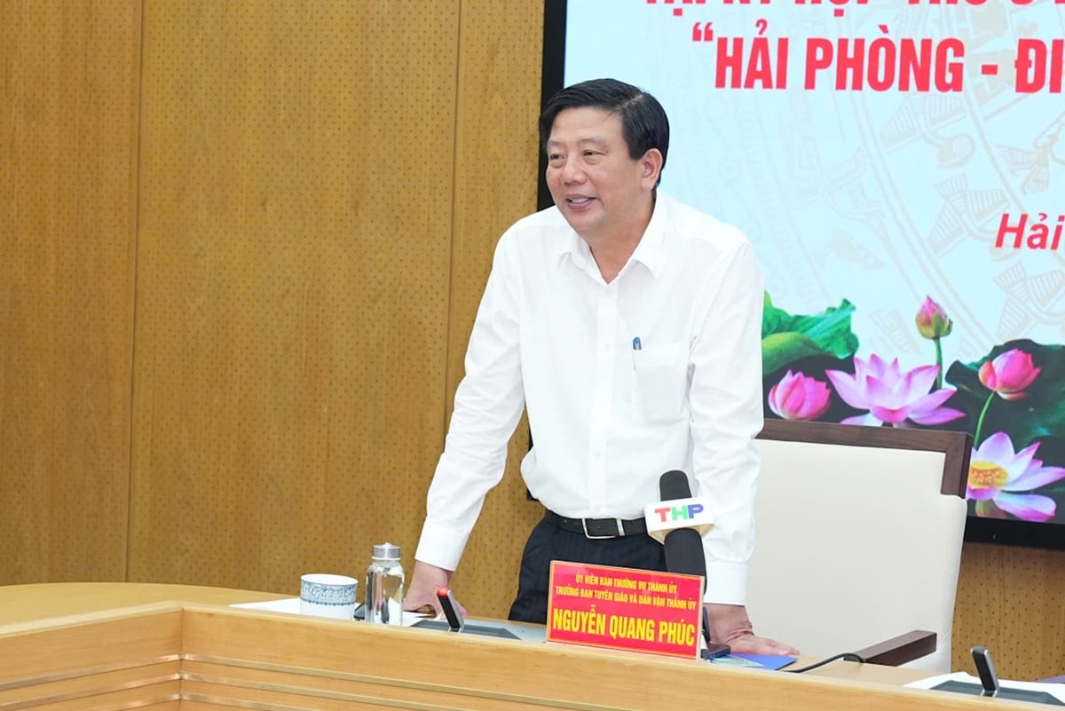 Ông Nguyễn Quang Phúc - Tân Trưởng ban Tuyên giáo và Dân vận Thành ủy Hải Phòng đã có buổi ra mắt đầu tiên với các cơ quan thông tấn báo chí và chia sẻ các thông tin quan trọng liên quan đến Kỳ họp ABAC III và Hội nghị xúc tiến đầu tư. Ảnh: Đàm Thanh. Ông Nguyễn Quang Phúc - Tân Trưởng ban Tuyên giáo và Dân vận Thành ủy Hải Phòng đã có buổi ra mắt đầu tiên với các cơ quan thông tấn báo chí và chia sẻ các thông tin quan trọng liên quan đến Kỳ họp ABAC III và Hội nghị xúc tiến đầu tư. Ảnh: Đàm Thanh.