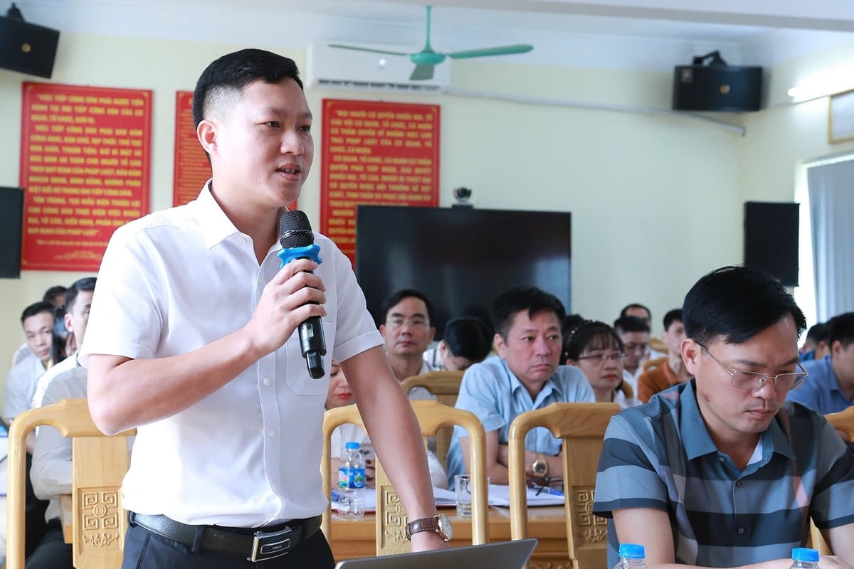 Ông Hoàng Đình Toán, Trưởng phòng Hành chính - Tổng hợp phát biểu ý kiến tại Hội nghị. Ảnh: Thanh Ngà. Ông Hoàng Đình Toán, Trưởng phòng Hành chính - Tổng hợp phát biểu ý kiến tại Hội nghị. Ảnh: Thanh Ngà.