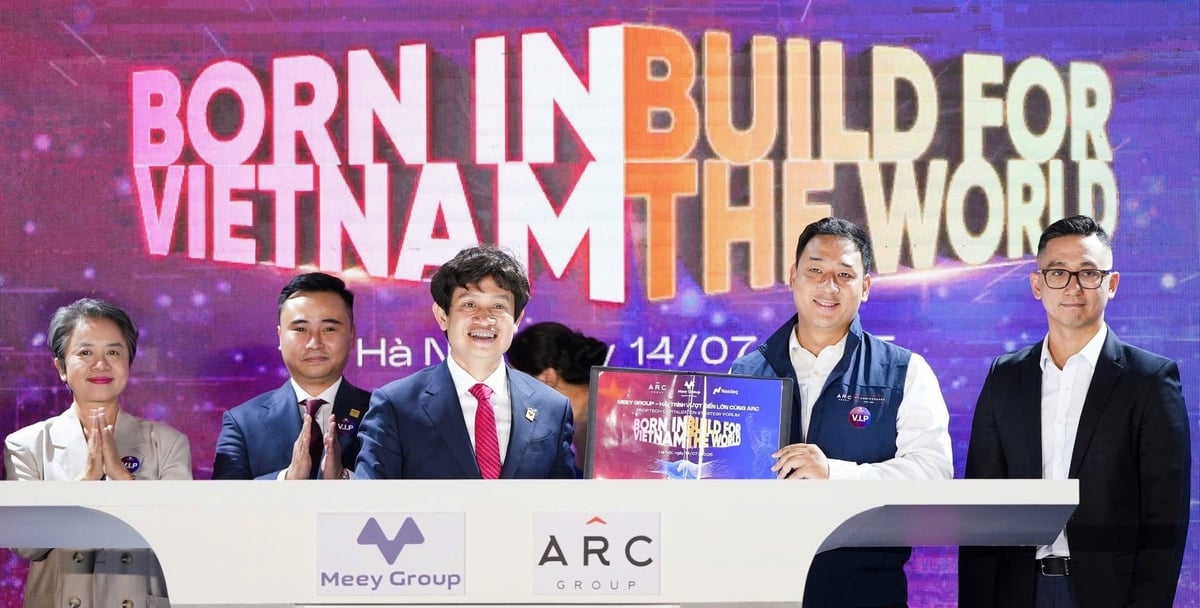 Lãnh đạo Meey Group và đại diện ARC ký thoả thuận hợp tác chiến lược toàn diện. Ảnh: Meey Group. Lãnh đạo Meey Group và đại diện ARC ký thoả thuận hợp tác chiến lược toàn diện. Ảnh: Meey Group.