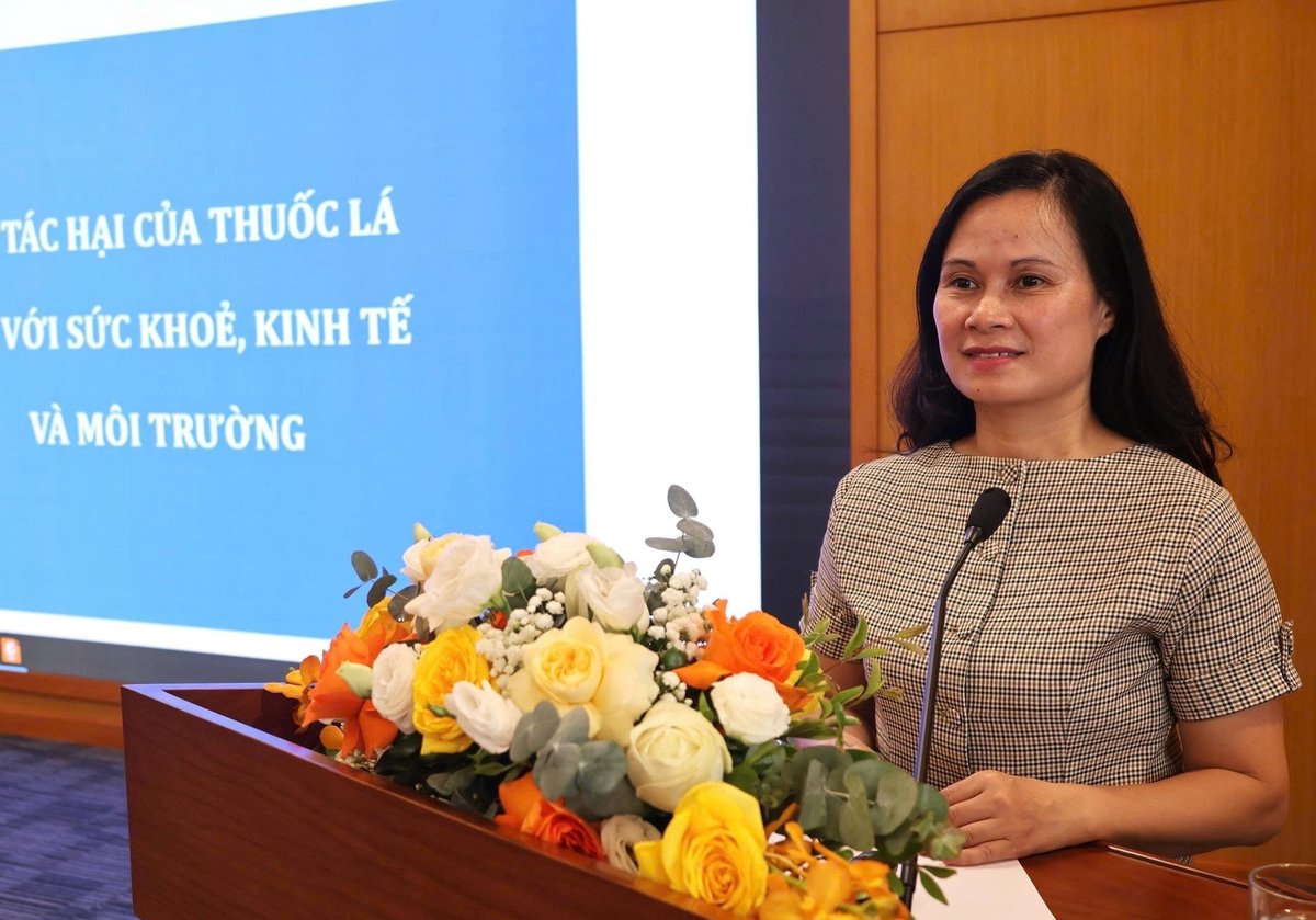Theo ThS. Nguyễn Thị Thu Hương, phụ trách Phòng Nghiệp vụ, Quỹ Phòng, chống tác hại của thuốc lá, Quỹ đang đẩy mạnh triển khai các chính sách nhằm giảm tỷ lệ sử dụng thuốc lá và bảo vệ sức khỏe cộng đồng. Ảnh: Khánh Ly. Theo ThS. Nguyễn Thị Thu Hương, phụ trách Phòng Nghiệp vụ, Quỹ Phòng, chống tác hại của thuốc lá, Quỹ đang đẩy mạnh triển khai các chính sách nhằm giảm tỷ lệ sử dụng thuốc lá và bảo vệ sức khỏe cộng đồng. Ảnh: Khánh Ly.