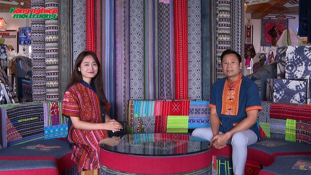 Talk Thổ Cẩm. Ảnh: Đức Việt