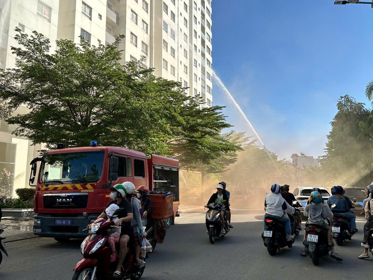 Diễn tập phòng cháy chữa cháy tại chung cư Dream Home Residence, phường An Hội Tây (TP.HCM). Ảnh: Thục Vy. Diễn tập phòng cháy chữa cháy tại chung cư Dream Home Residence, phường An Hội Tây (TP.HCM). Ảnh: Thục Vy.