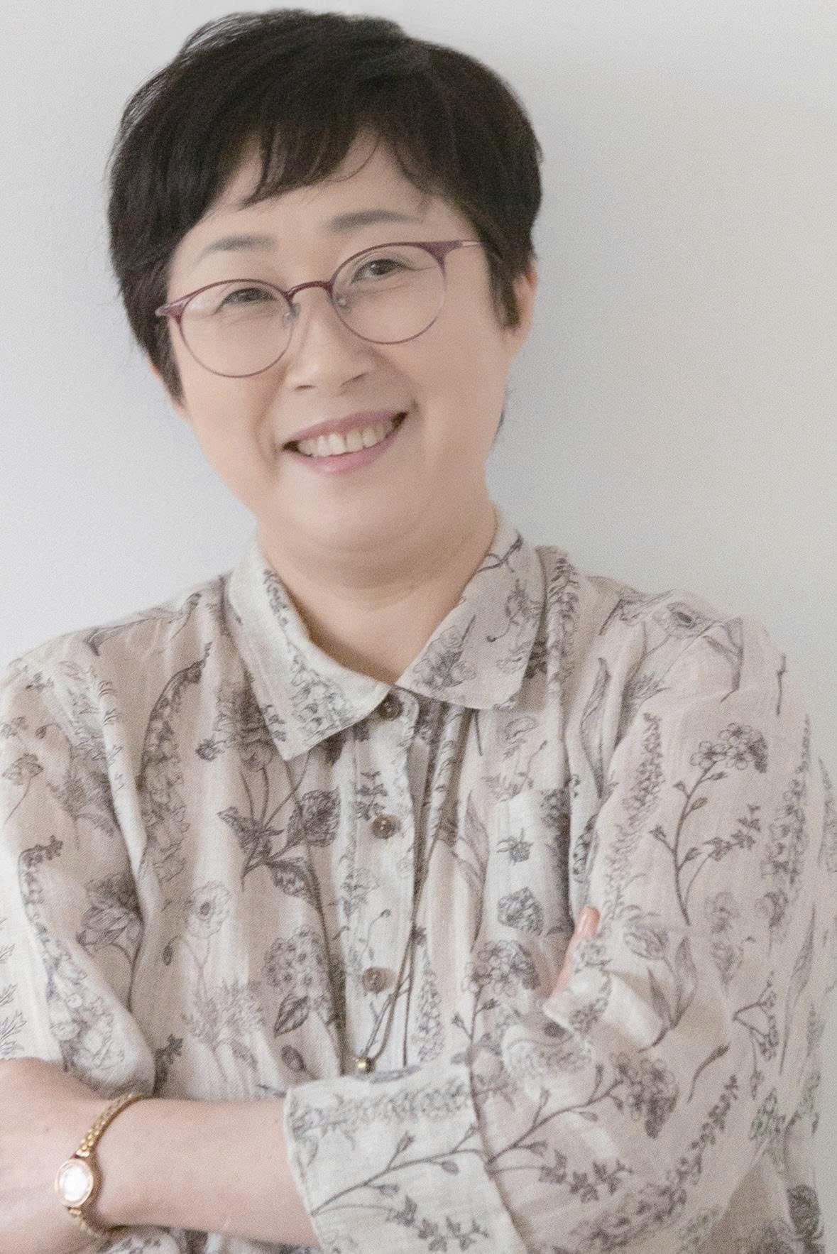 Giáo sư Ra Hee Duk. Giáo sư Ra Hee Duk.