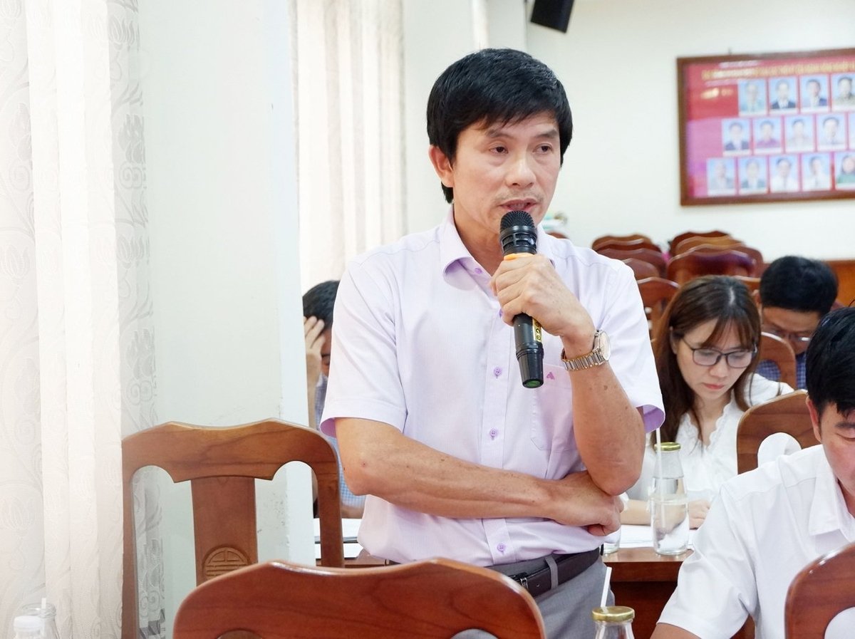Đồng chí Đào Quang Minh, Chi cục trưởng Chi cục Thủy sản và Biển đảo phát biểu tại hội nghị. Ảnh: Khánh Toàn. Đồng chí Đào Quang Minh, Chi cục trưởng Chi cục Thủy sản và Biển đảo phát biểu tại hội nghị. Ảnh: Khánh Toàn.