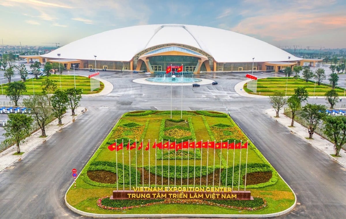 Boutique Gate hưởng lợi trực tiếp từ Trung tâm Triển lãm Việt Nam. Boutique Gate hưởng lợi trực tiếp từ Trung tâm Triển lãm Việt Nam.