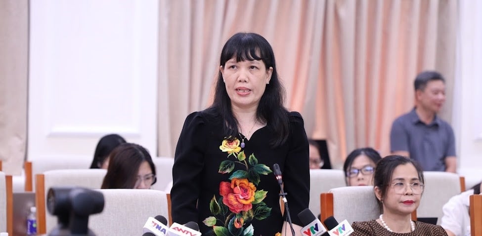 Cô Nguyễn Bội Quỳnh, Hiệu trưởng Trường THPT Việt Đức (Hà Nội) ghi nhận chuyển biến rõ rệt trong cách học và thi của học sinh. Ảnh: Trần Hiệp. Cô Nguyễn Bội Quỳnh, Hiệu trưởng Trường THPT Việt Đức (Hà Nội) ghi nhận chuyển biến rõ rệt trong cách học và thi của học sinh. Ảnh: Trần Hiệp.