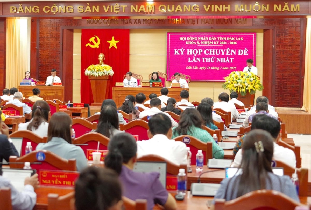 Kỳ họp của HĐND tỉnh lần này đã thông qua quyết nghị quan trọng. Ảnh: Djuang Niê. Kỳ họp của HĐND tỉnh lần này đã thông qua quyết nghị quan trọng. Ảnh: Djuang Niê.