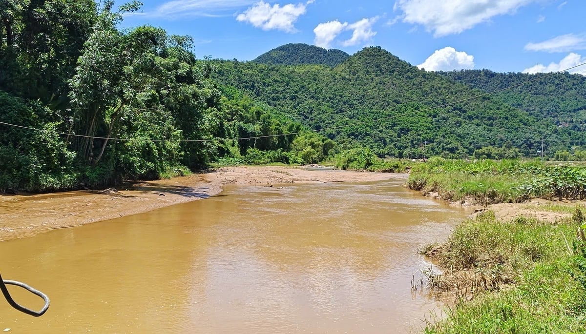 Khu vực vớt được thi thể của chị Xa Thị Tin thuộc lưu vực thủy điện Suối Nhạp, xã Tân Pheo, tỉnh Phú Thọ. Ảnh: Đặng Minh. 
