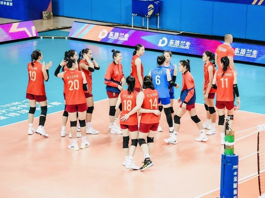 Đội tuyển bóng chuyền nữ Việt Nam thi đấu tại giải Shanghai Future Stars 2025. Ảnh: Shanghai Future Stars 2025 Championship. Đội tuyển bóng chuyền nữ Việt Nam thi đấu tại giải Shanghai Future Stars 2025. Ảnh: Shanghai Future Stars 2025 Championship.
