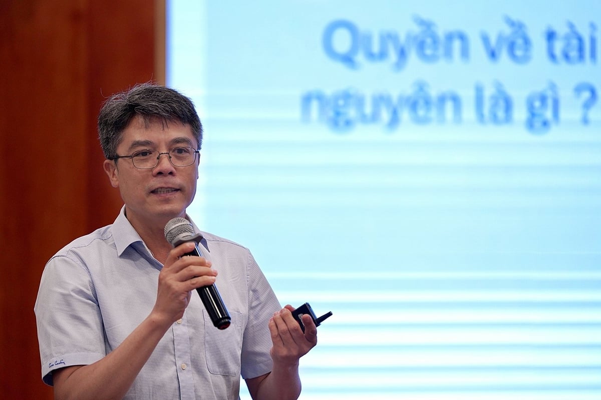 Ông Tô Xuân Phúc chú trọng vào vấn đề quyền carbon rừng thuộc về ai. Ảnh: Bảo Thắng. Ông Tô Xuân Phúc chú trọng vào vấn đề quyền carbon rừng thuộc về ai. Ảnh: Bảo Thắng.