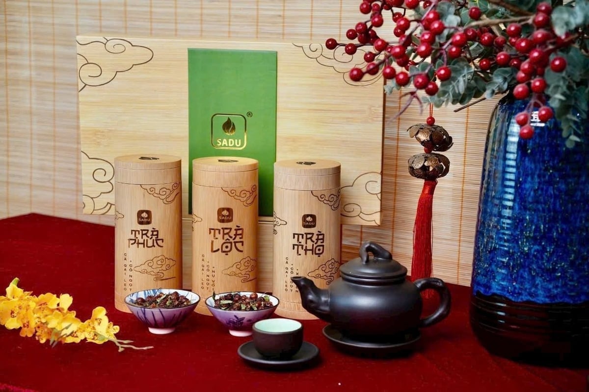 Sản phẩm Trà Phúc, Trà Lộc, Trà Thọ của Công ty cổ phần Nông nghiệp công nghệ cao Thăng Long được công nhận OCOP 5 sao. Ảnh: Thanh Huyền. Sản phẩm Trà Phúc, Trà Lộc, Trà Thọ của Công ty cổ phần Nông nghiệp công nghệ cao Thăng Long được công nhận OCOP 5 sao. Ảnh: Thanh Huyền.
