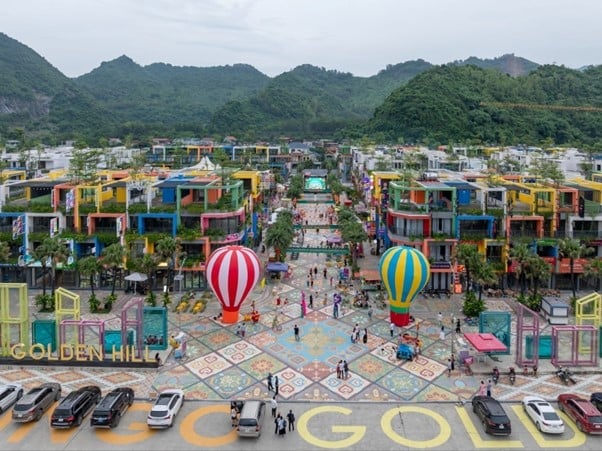 Flamingo Golden Hill nằm trên trục đường đường di sản, du lịch tâm linh quan trọng của tỉnh Ninh Bình mới. Ảnh: CĐT. Flamingo Golden Hill nằm trên trục đường đường di sản, du lịch tâm linh quan trọng của tỉnh Ninh Bình mới. Ảnh: CĐT.