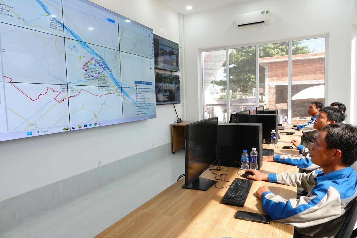 Hệ thống thông tin quản lý rủi ro ngập lụt (FRMIS) được đánh giá là một trong những hệ thống cảnh báo ngập hiện đại ở Việt Nam. Ảnh: Duy Tân. Hệ thống thông tin quản lý rủi ro ngập lụt (FRMIS) được đánh giá là một trong những hệ thống cảnh báo ngập hiện đại ở Việt Nam. Ảnh: Duy Tân.