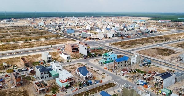 Luật Đất đai 2024 có quy định cụ thể và mở rộng về thành phần Hội đồng bồi thường, hỗ trợ, tái định cư với sự tham gia của đại diện HĐND, MTTQ Việt Nam, đại diện của người sử dụng đất có đất thu hồi… để đảm bảo sự khách quan, minh bạch, sự tham gia của các bên liên quan trong bồi thường, hỗ trợ, tái định cư. Ảnh: Báo Điện tử Chính phủ.