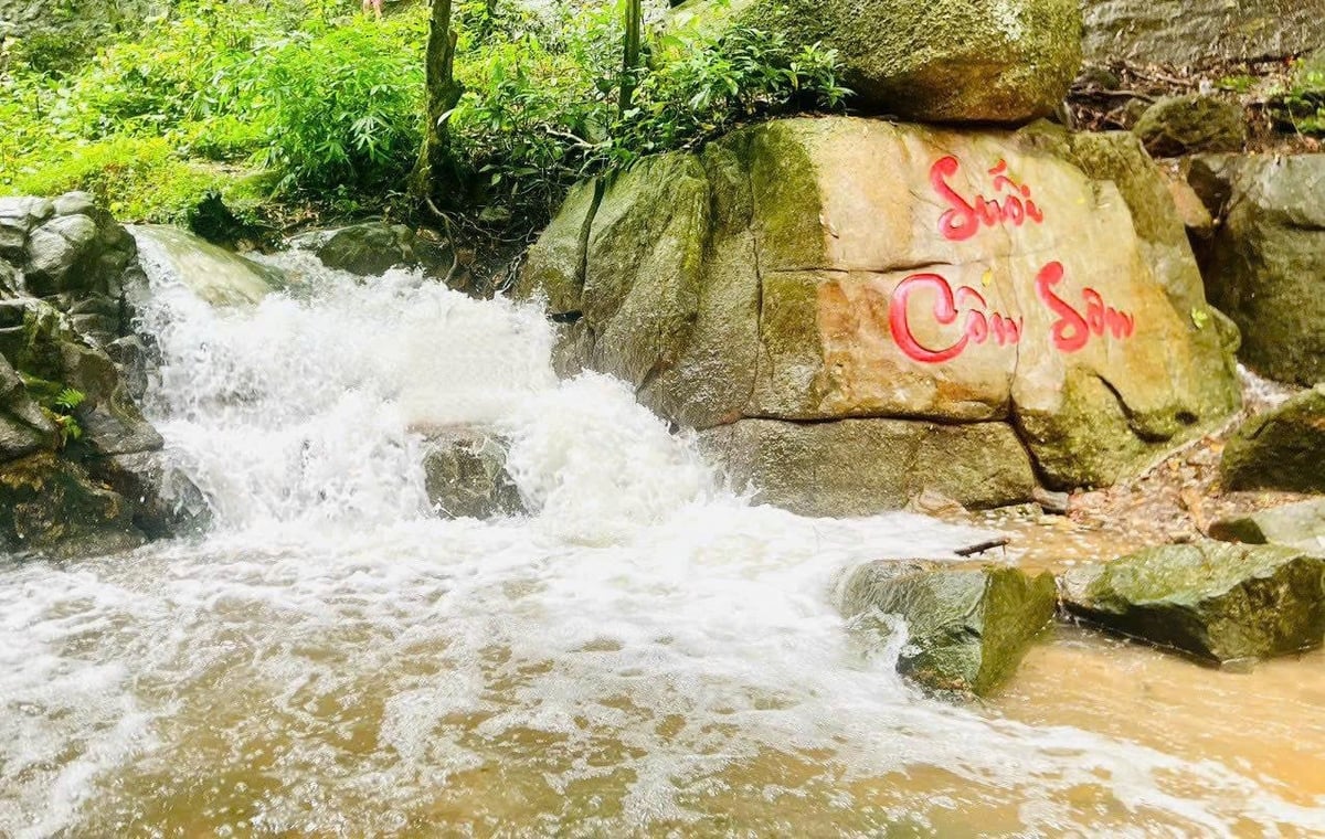 Con Son Stream, a place that has entered Vietnamese poetry with many famous works, and has been included in textbooks for teaching. Photo: Courtersy of Hai Phong Department of Culture, Sports and Tourism.