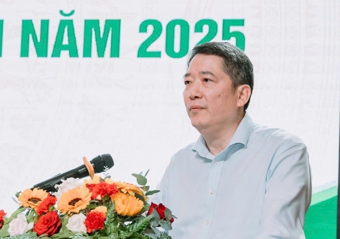 Ông Cao Anh Tuấn, Thứ trưởng Bộ Tài chính nhấn mạnh nhiệm vụ đổi mới công nghệ, nâng cao năng suất, chất lượng sản phẩm với Tập đoàn Hoá chất Việt Nam. Ảnh: Vinachem. Ông Cao Anh Tuấn, Thứ trưởng Bộ Tài chính nhấn mạnh nhiệm vụ đổi mới công nghệ, nâng cao năng suất, chất lượng sản phẩm với Tập đoàn Hoá chất Việt Nam. Ảnh: Vinachem.