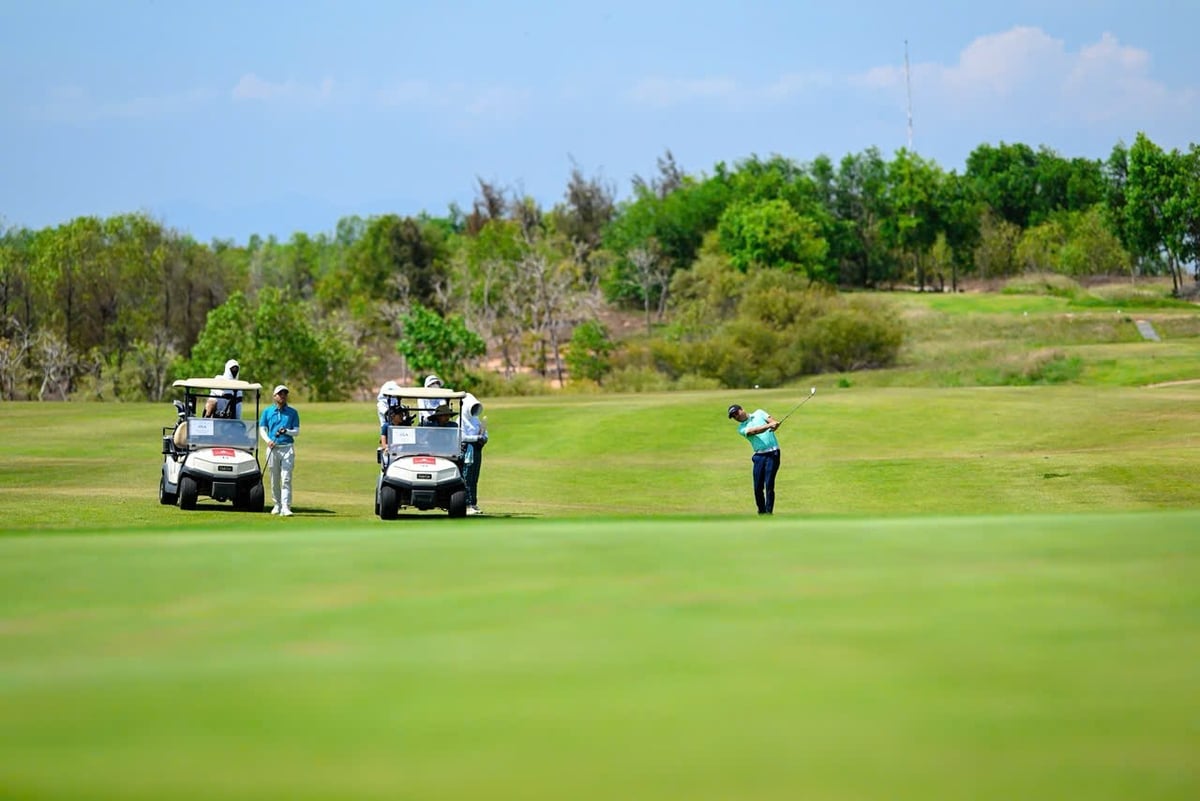 Nhiều bộ môn thi đấu như Golf diễn ra trong chuỗi hội thao Sports Festival 2025. Ảnh: Hoàng Hà. Nhiều bộ môn thi đấu như Golf diễn ra trong chuỗi hội thao Sports Festival 2025. Ảnh: Hoàng Hà.
