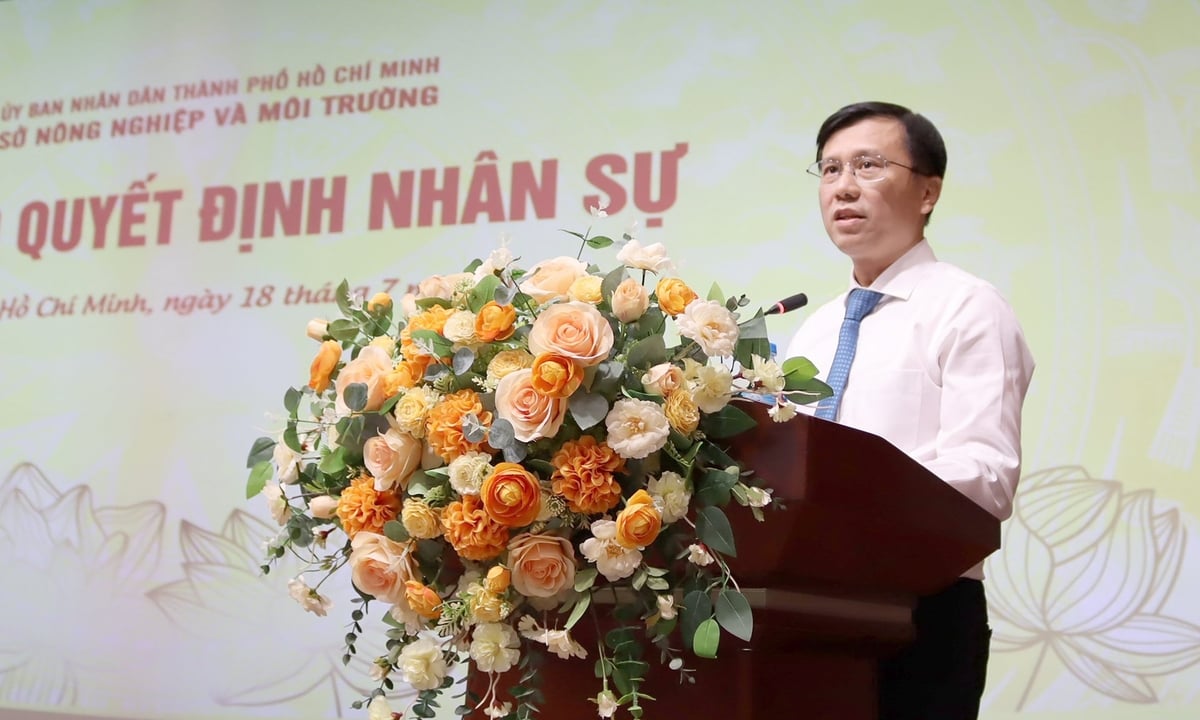 Ông Nguyễn Minh Nhựt - quyền Giám đốc Sở Nông nghiệp và Môi trường TP.HCM phát biểu chỉ đạo tại buổi lễ trao Quyết định nhân sự. Ảnh: Tường Tú. Ông Nguyễn Minh Nhựt - quyền Giám đốc Sở Nông nghiệp và Môi trường TP.HCM phát biểu chỉ đạo tại buổi lễ trao Quyết định nhân sự. Ảnh: Tường Tú.