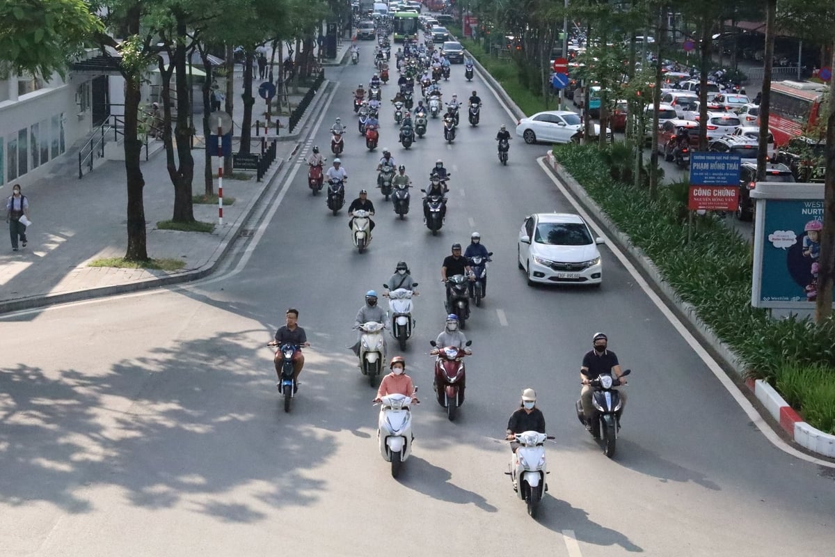 Hoàn thiện về hạ tầng là tiền đề cần thiết để tạo dựng một hệ sinh thái giao thông xanh. Ảnh: Hoàng Hiền.