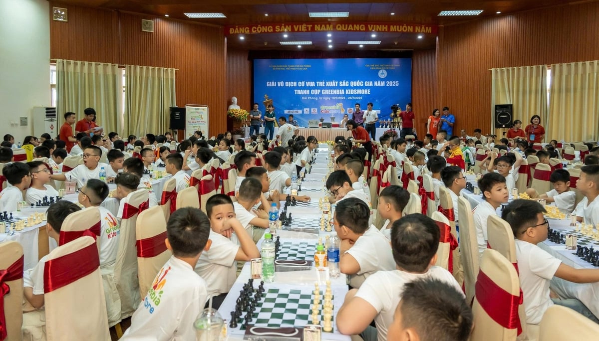 Các VĐV thi đấu tại giải vào sáng 19/7. Ảnh: Vinh Nguyễn. Các VĐV thi đấu tại giải vào sáng 19/7. Ảnh: Vinh Nguyễn.